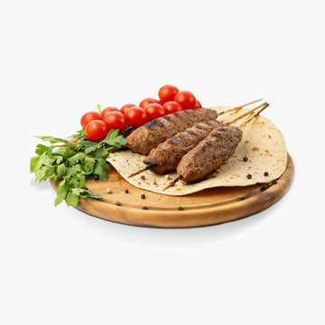 Lula Kebab nach Kaukasischer Art, aus Rindfleisch handgemacht