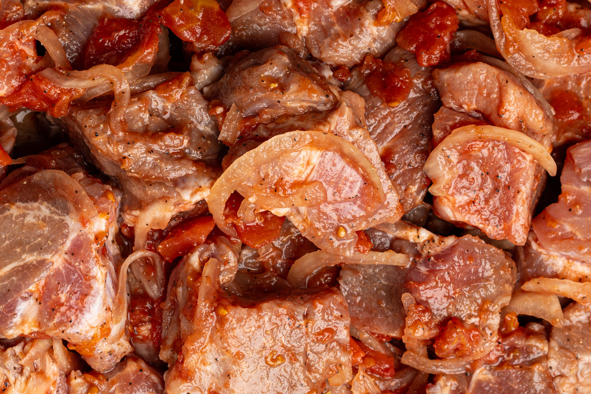 Schaschlik aus Schweinefleisch mit Tomaten