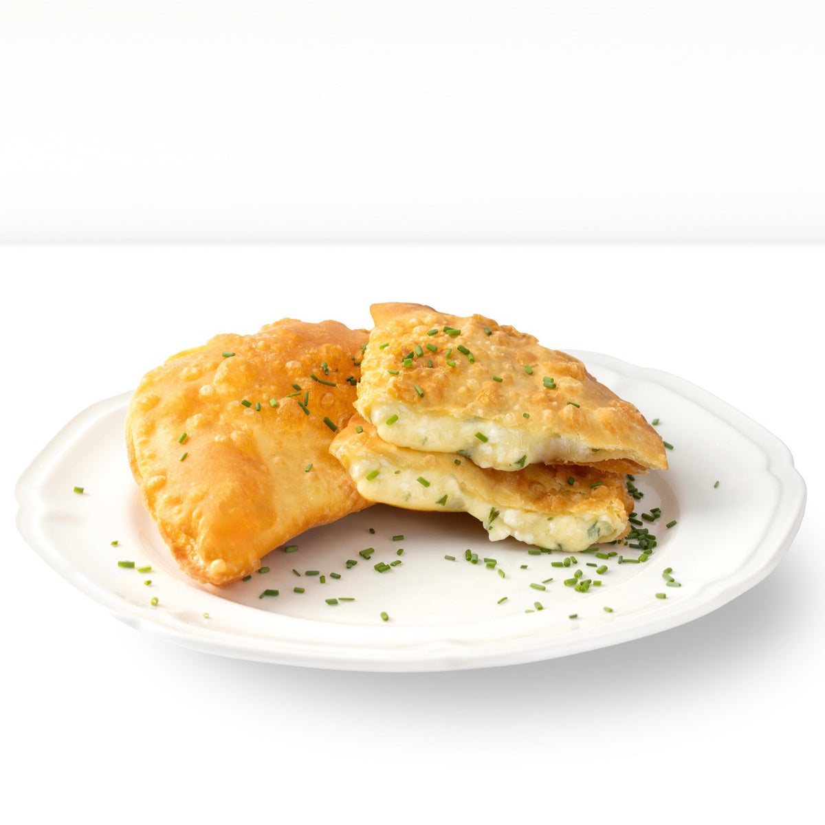 Rohe Tschebureki mit Quark, Käse und Kräutern, 6 Stück
