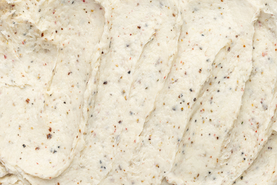 Speckaufstrich mit schwarzem Pfeffer, handgemacht