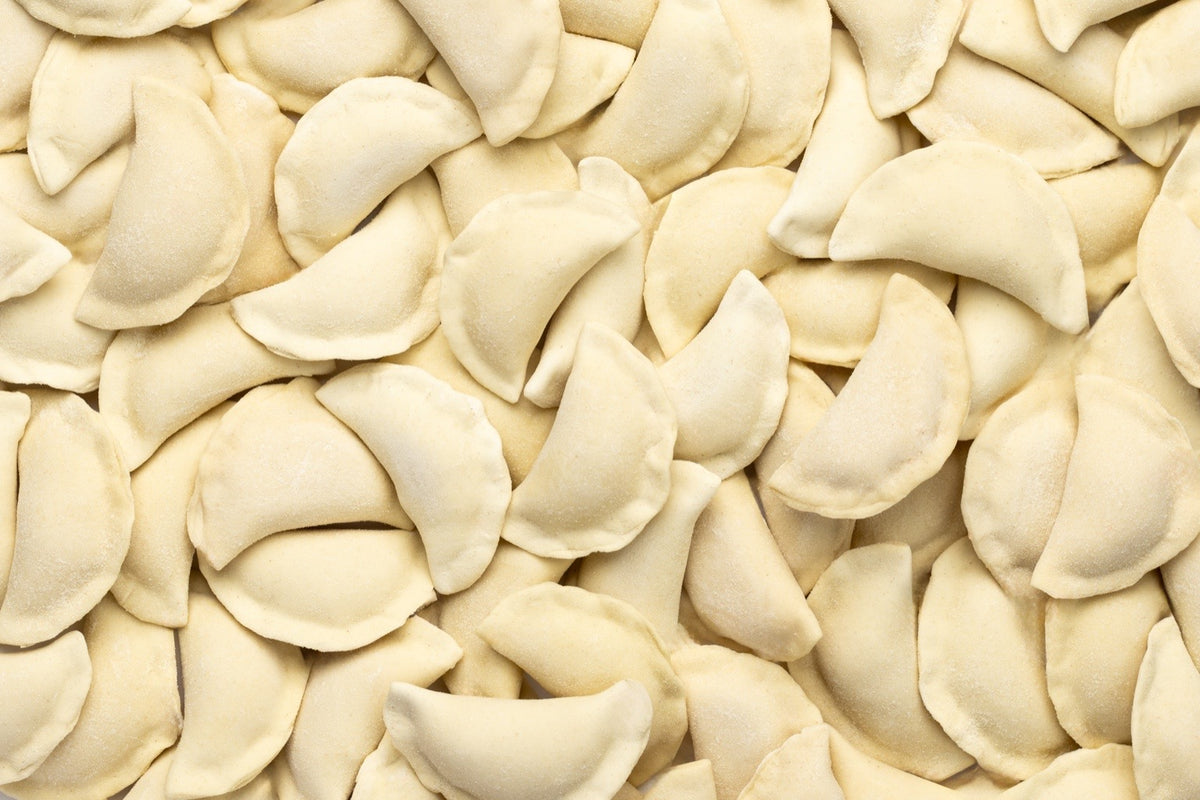 Handgemachte Pelmeni mit Lachsfilet